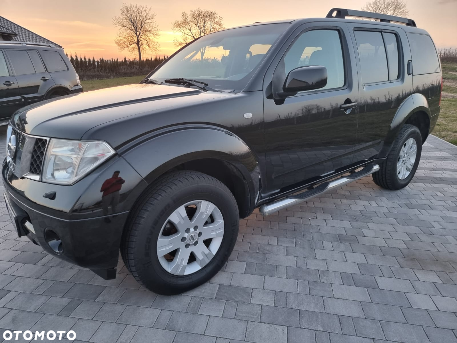 Nissan Pathfinder 2.5 D SE - 21