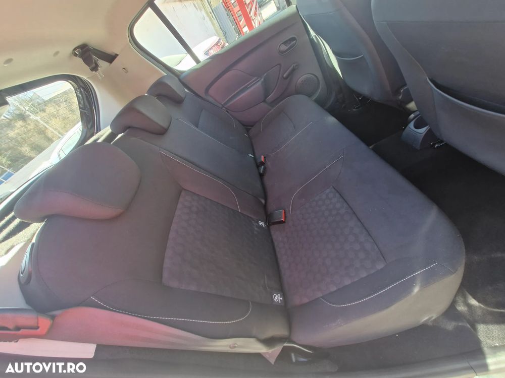 Dacia Sandero 1.2 16V 75 Laureate - 7