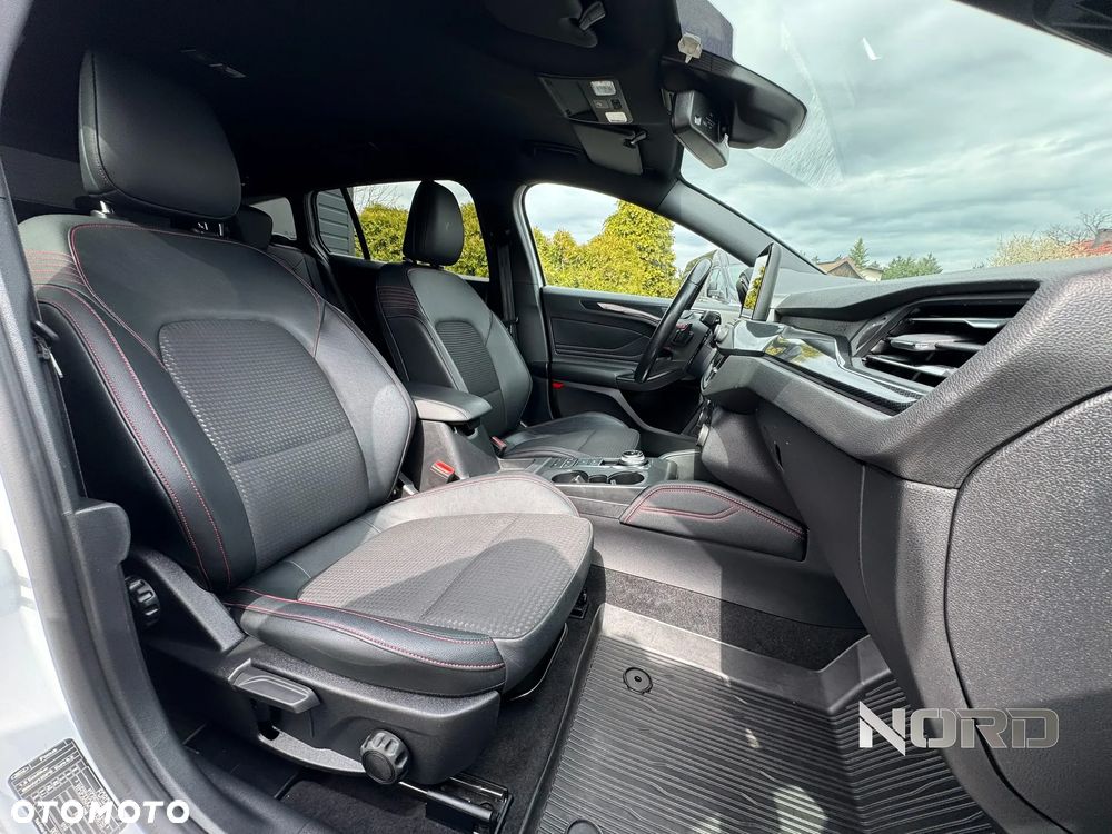 Ford Focus 1.5 EcoBlue Start-Stopp-System ST-LINE - 17