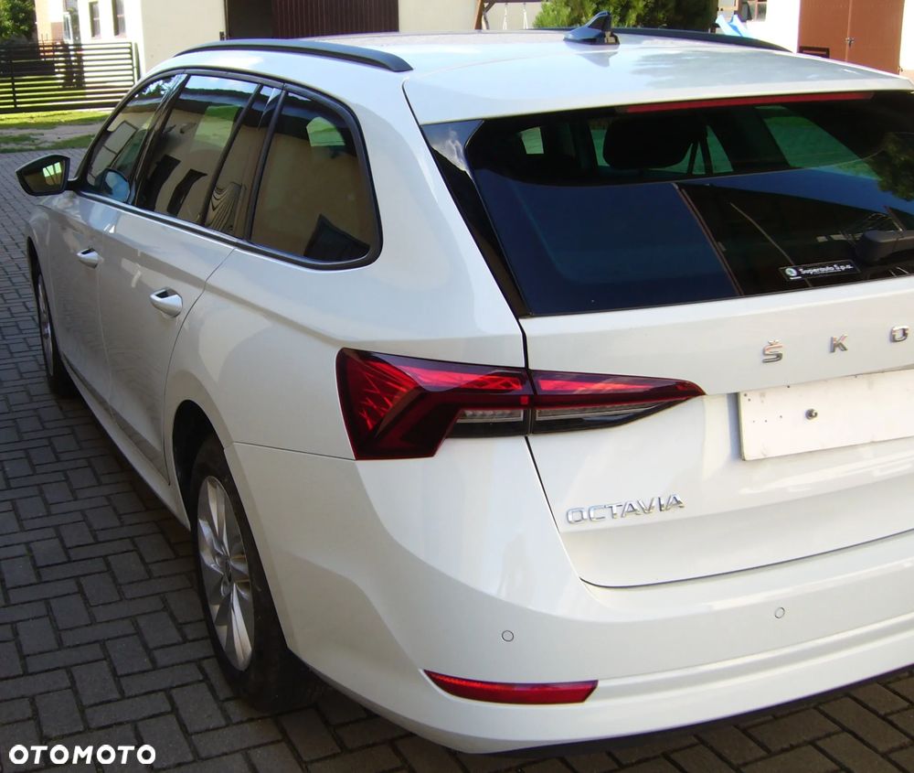 Skoda Octavia 2.0 TDI Ambition DSG - 5