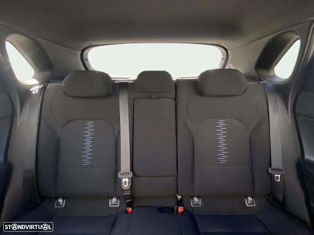 Hyundai i30 1.6 CRDI STyle 7DCT - 17