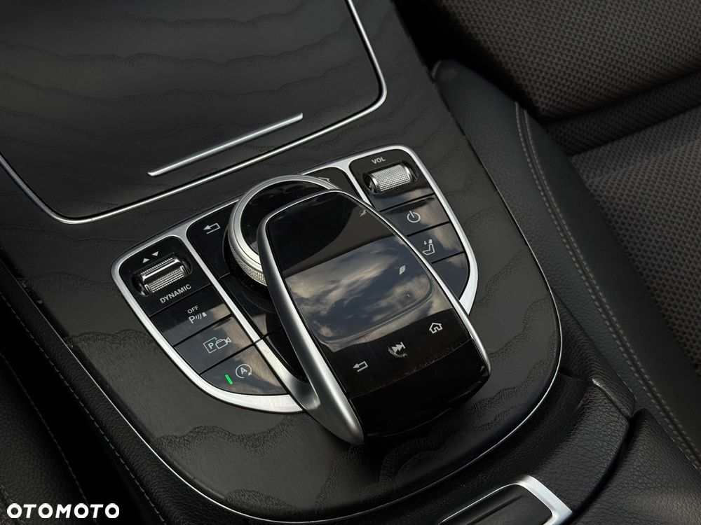 Mercedes-Benz Klasa E 200 d 9G-TRONIC Exclusive - 22