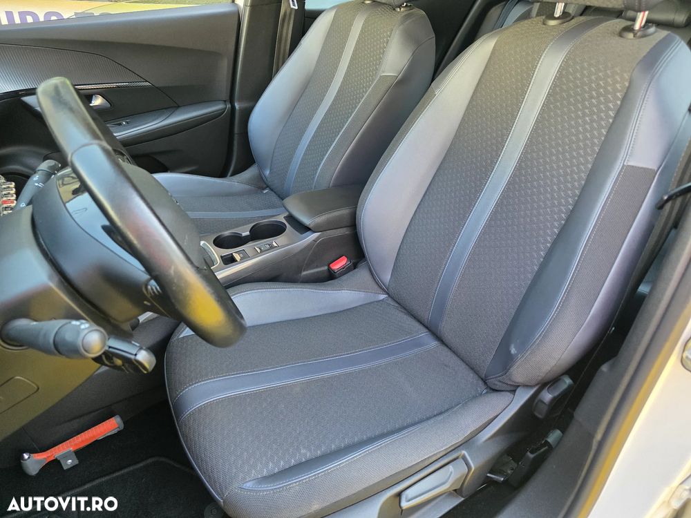 Peugeot 2008 PureTech 110 Stop&Start Allure - 10