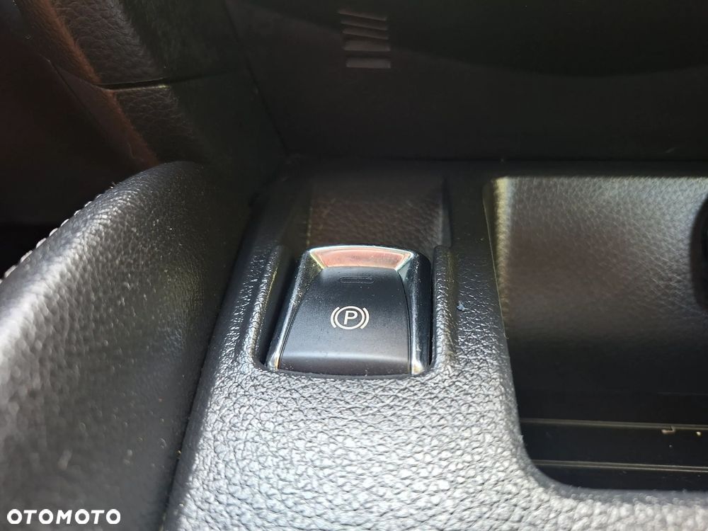Nissan Qashqai 1.2 DIG-T N-Vision EU6 - 23