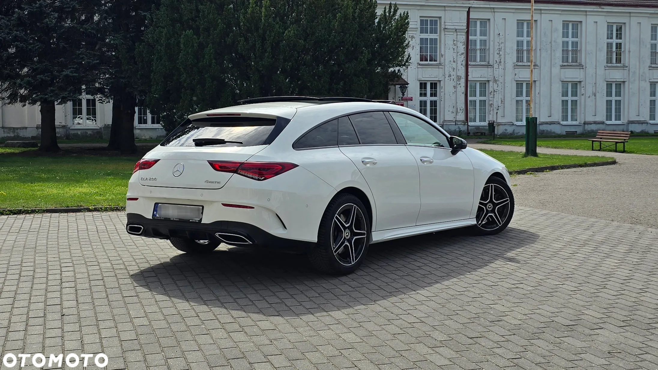 Mercedes-Benz CLA 250 4-Matic Progressive 7G-DCT - 34