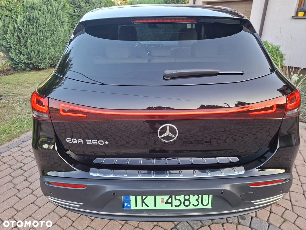 Mercedes-Benz EQA 250+ Electric Art - 5