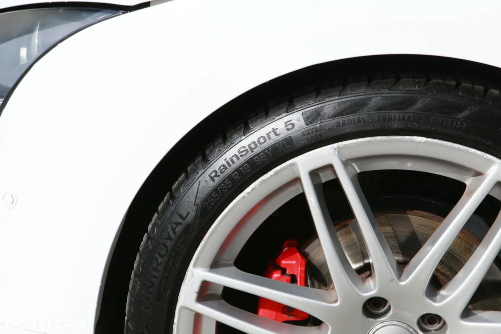 Audi TT Coupé - 8