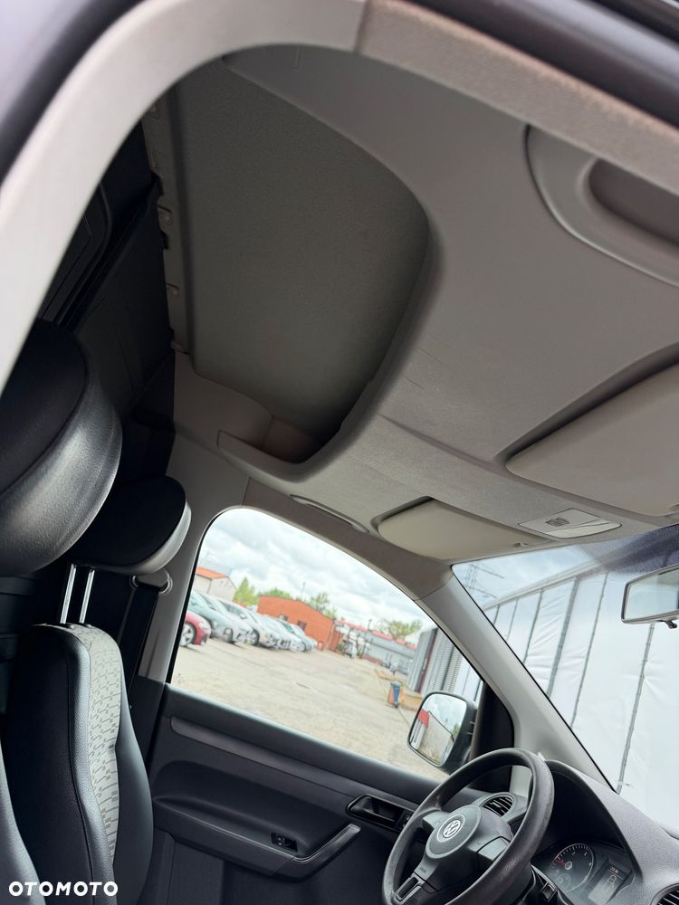 Volkswagen Caddy III - 17