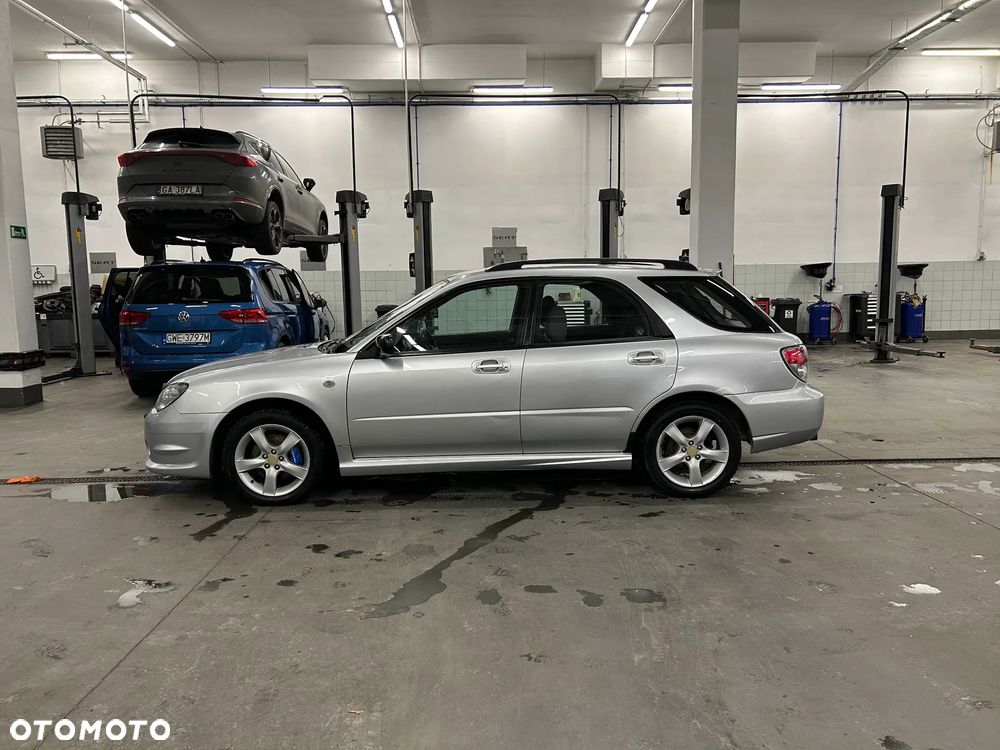 Subaru Impreza SW 2.0 RA - 3