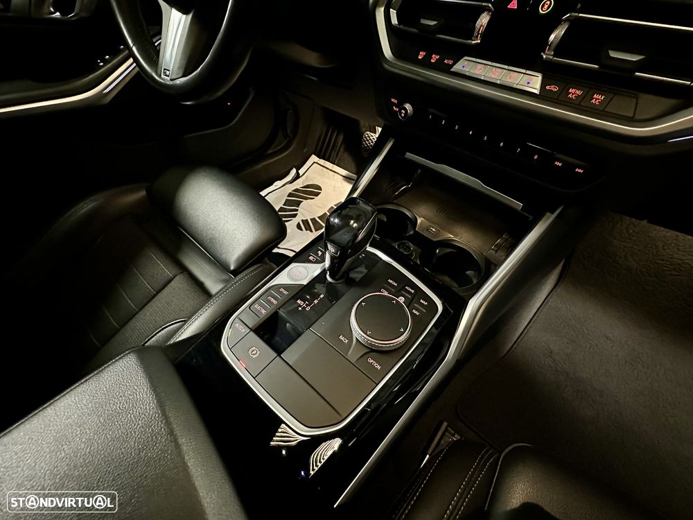 BMW 330 e Aut. Sport Line - 15