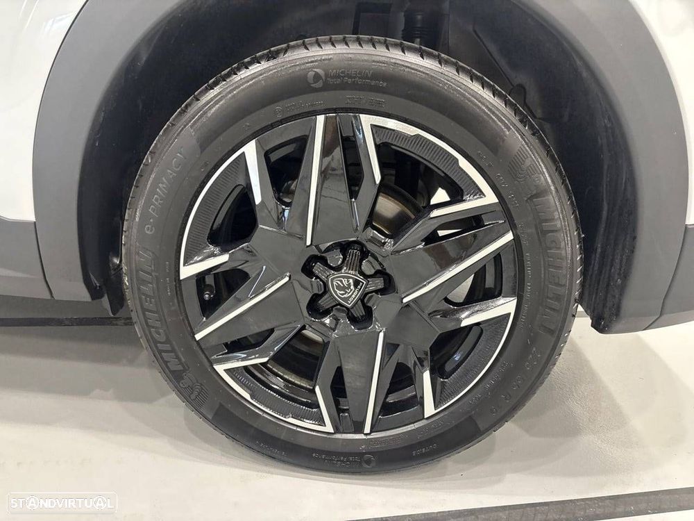 Peugeot 3008 1.2 Hybrid Allure e-DCS6 - 11