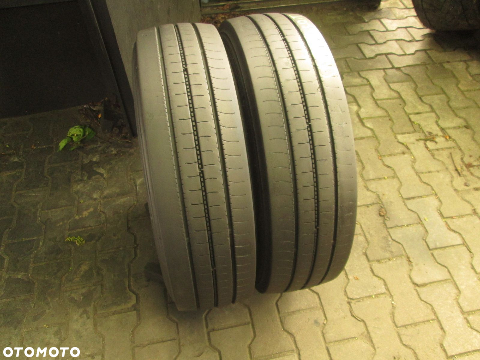 Opony 215/75R 17.5 Bridgestone R-STEER 002. Opony ciężarowe - 3