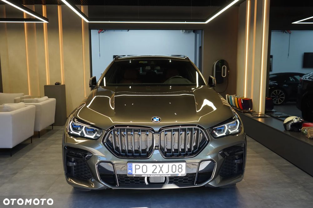 BMW X6 xDrive40d mHEV - 19