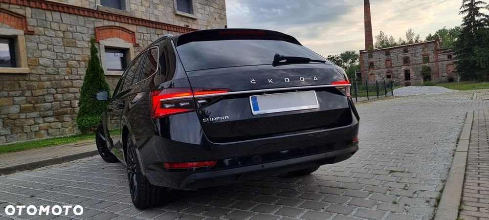 Skoda Superb 2.0 TDI DSG Premium Edition - 9