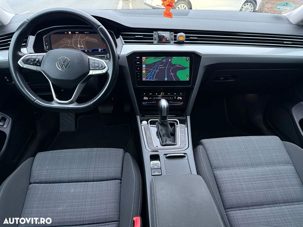 Volkswagen Passat Variant 2.0 TDI SCR DSG Elegance - 18