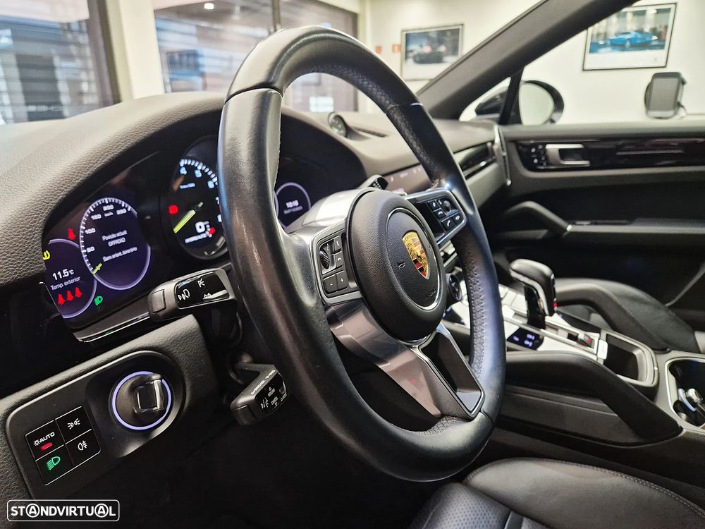 Porsche Cayenne Coupé E-Hybrid - 14