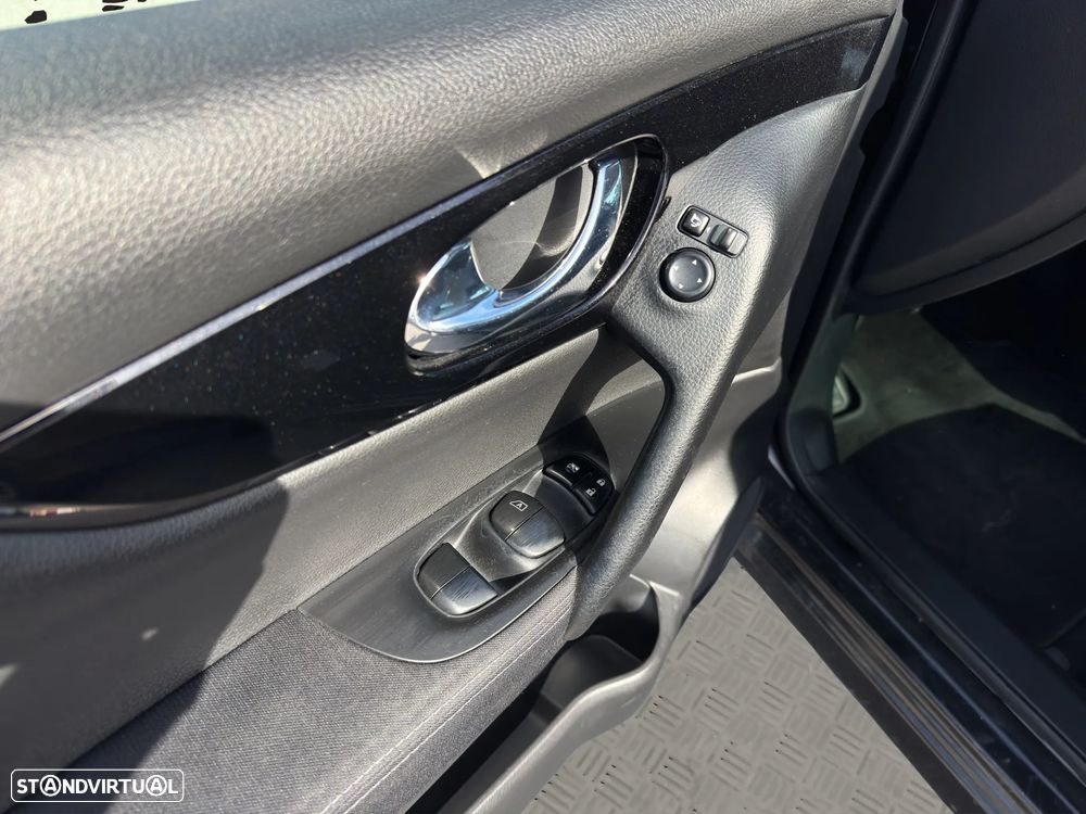 Nissan Qashqai 1.5 dCi N-Connecta 18 PS - 12