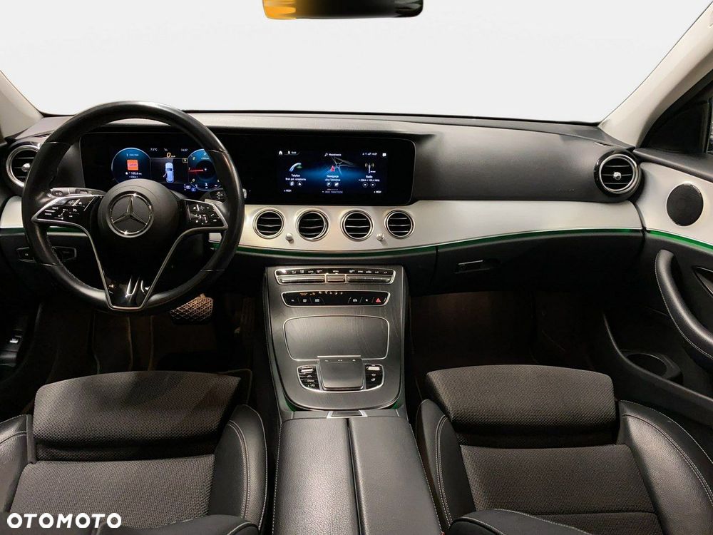 Mercedes-Benz Klasa E - 19