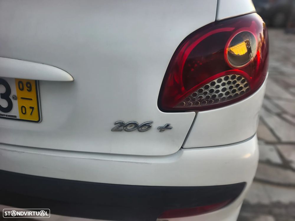 Peugeot 206+ - 21