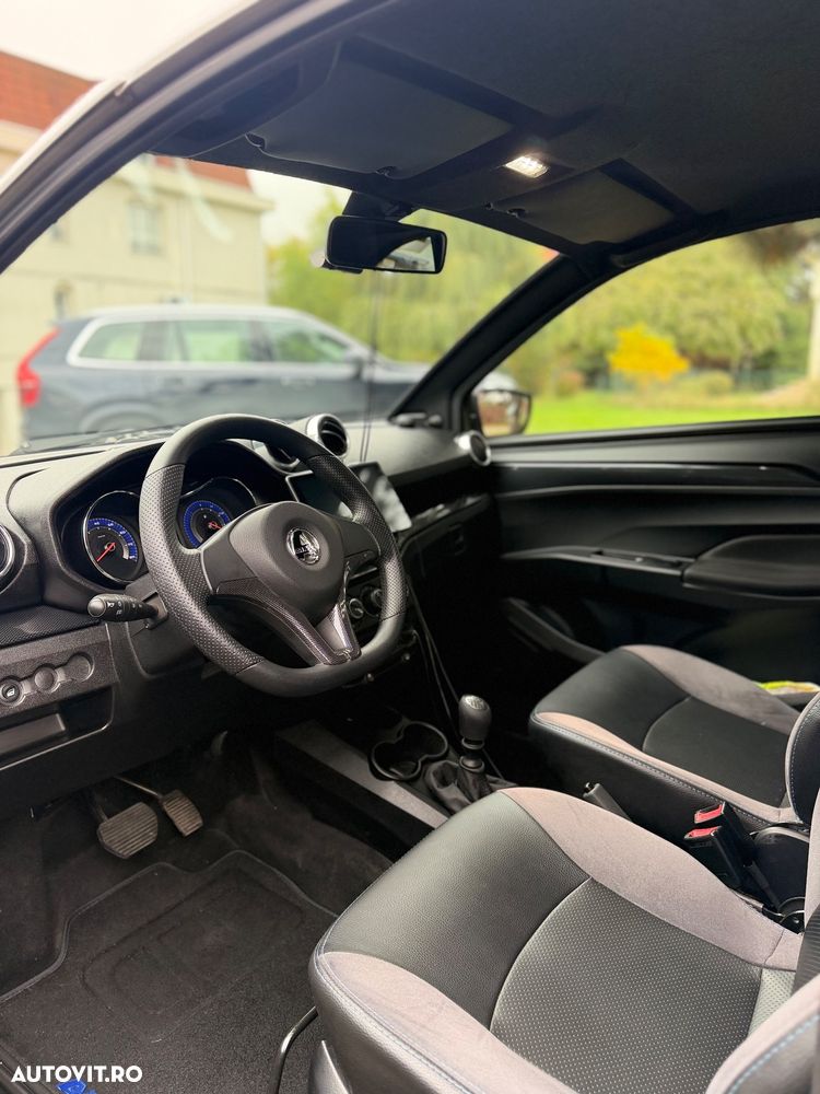 Aixam Coupe - 8