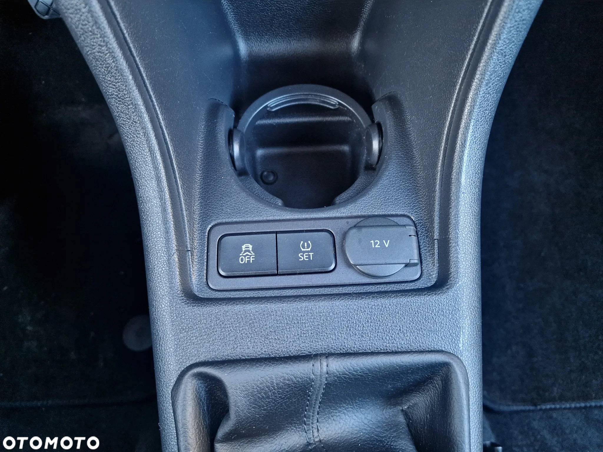 Volkswagen up! (BlueMotion Technology) move - 16