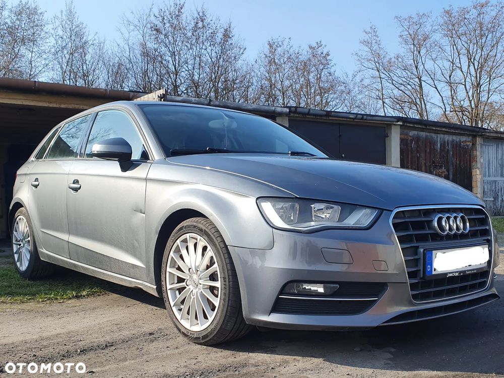 Audi A3 Sportback - 1