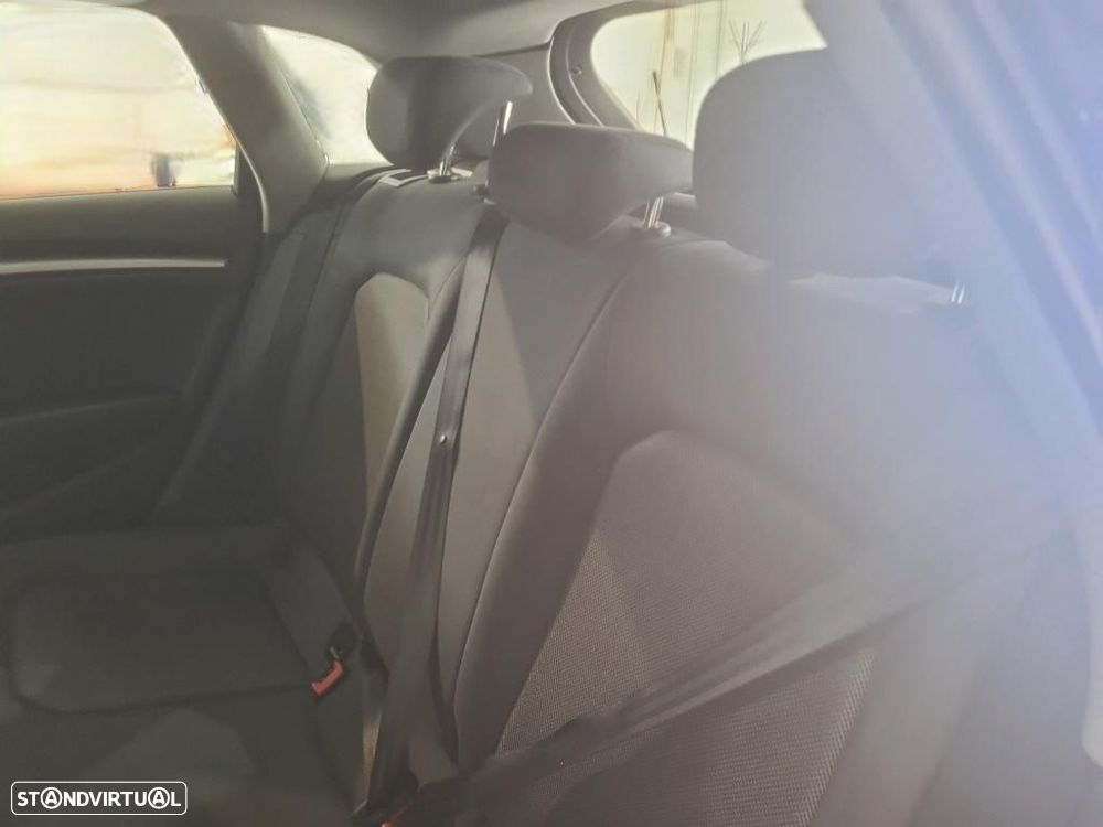 Audi A3 Sportback 1.6 TDI - 6