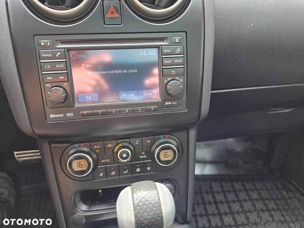Nissan Qashqai 2.0 dCi 4x4 Tekna Premium - 11