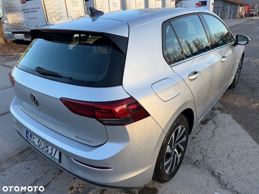 Volkswagen Golf - 10