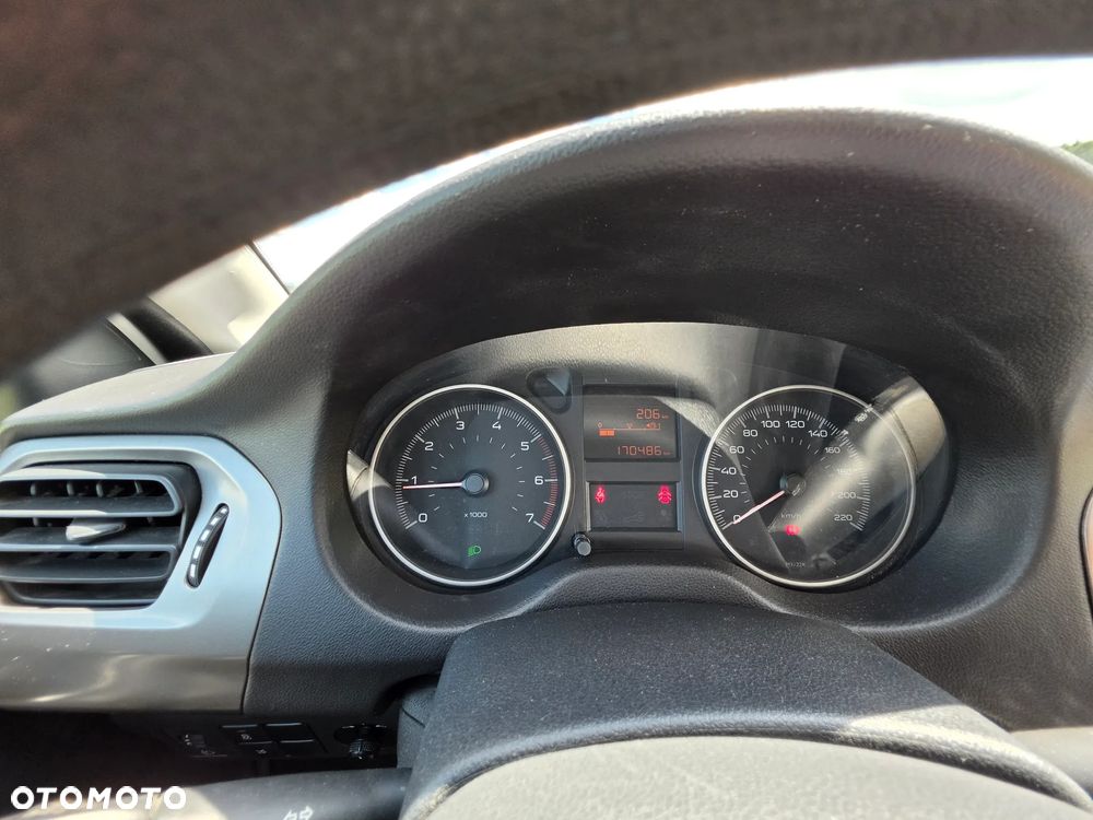 Peugeot 301 1.6 BlueHDi Active - 11