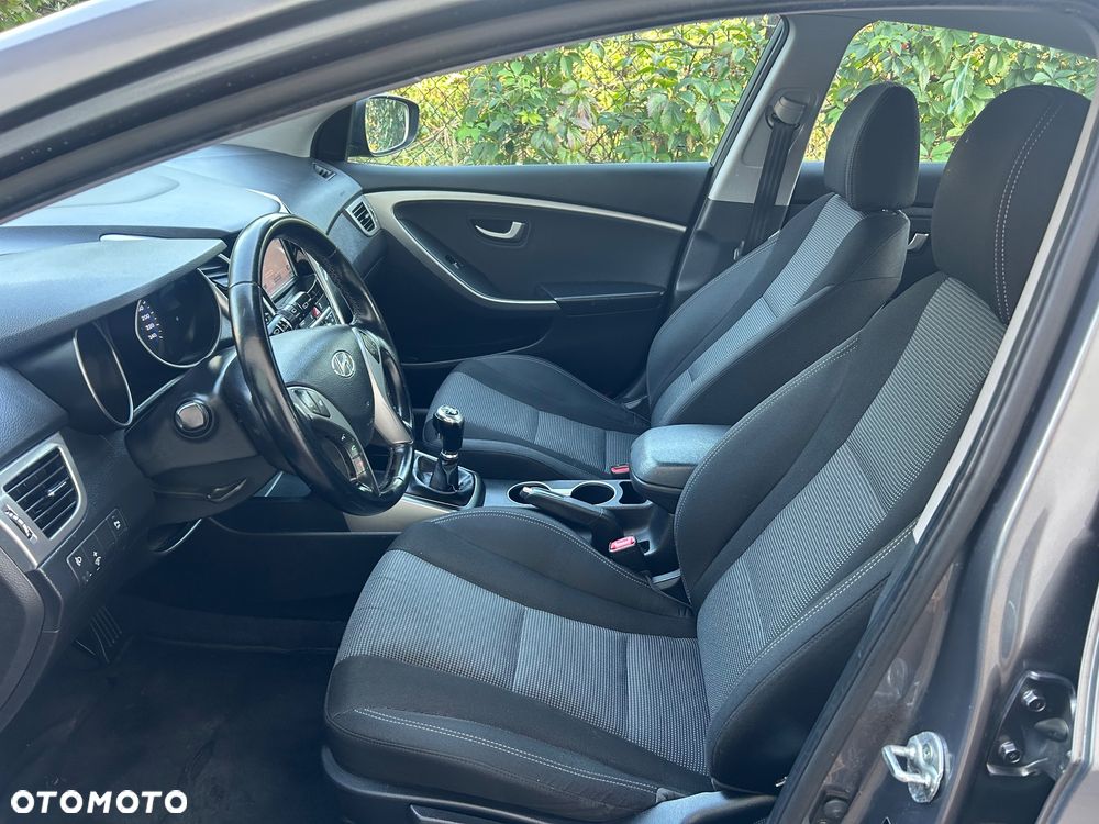 Hyundai i30 1.4 Comfort - 16