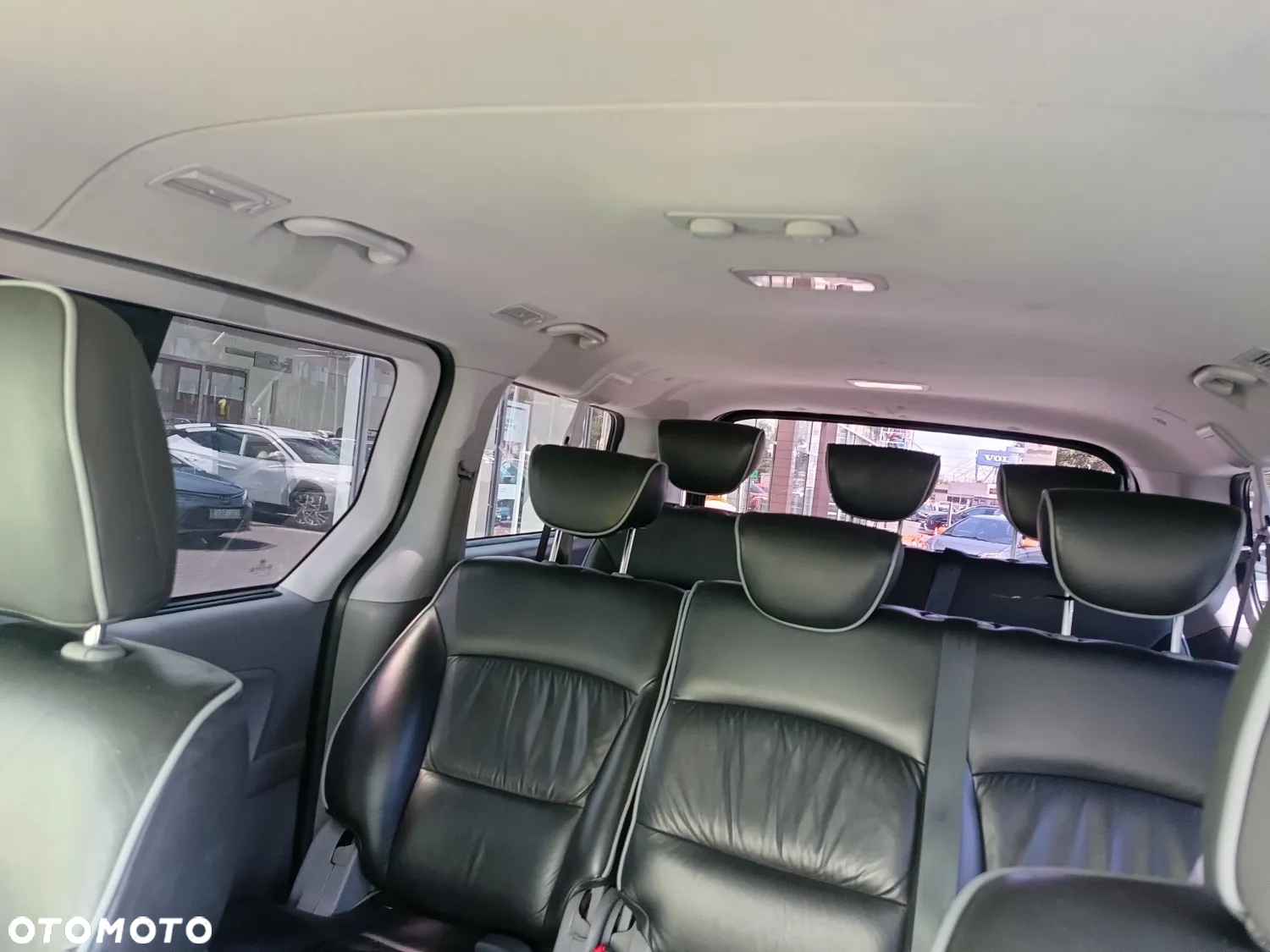 Hyundai H-1 2.5 CRDi Travel Premium - 10