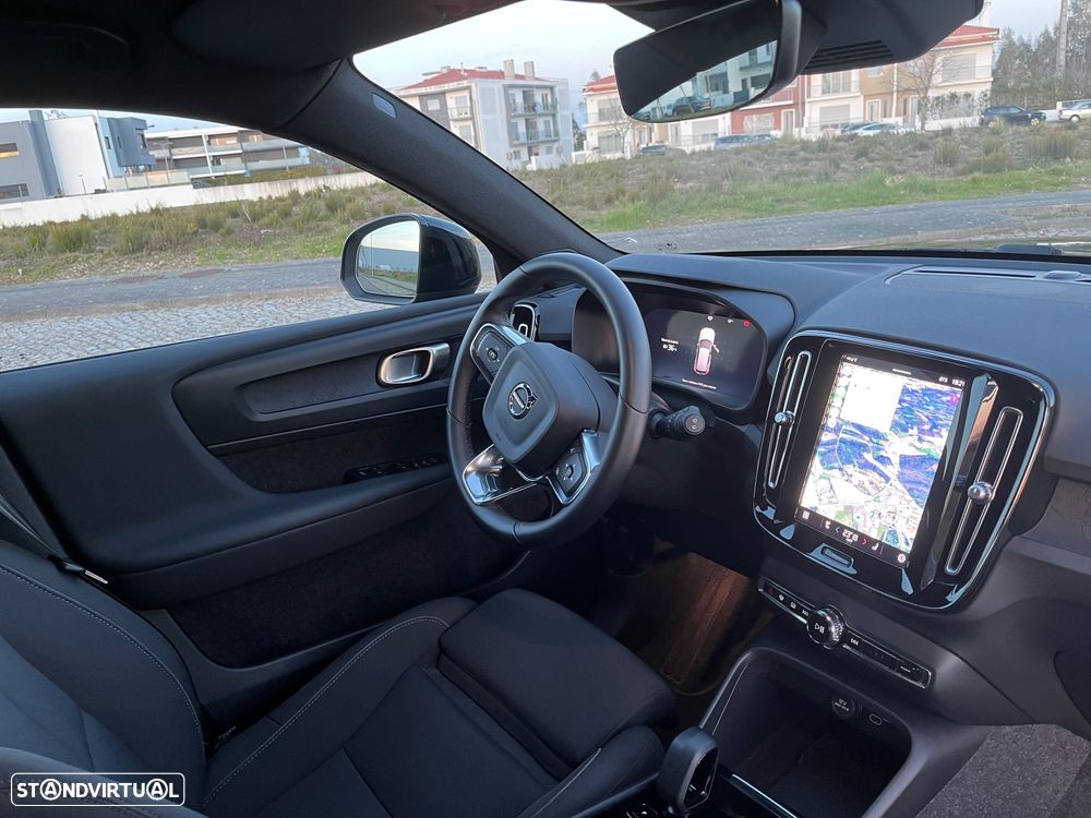 Volvo XC 40 Recharge Core - 29