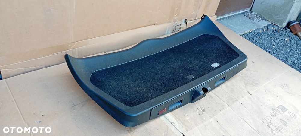 Tapicerka osłona klapy bagażnika Mercedes ML W164 A1647400030 A1647401470 - 4