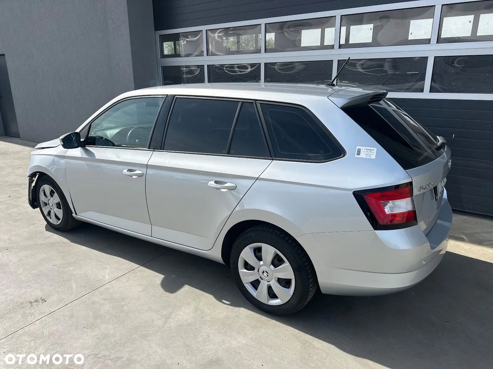 Skoda Fabia 1.2 TSI Ambition - 6