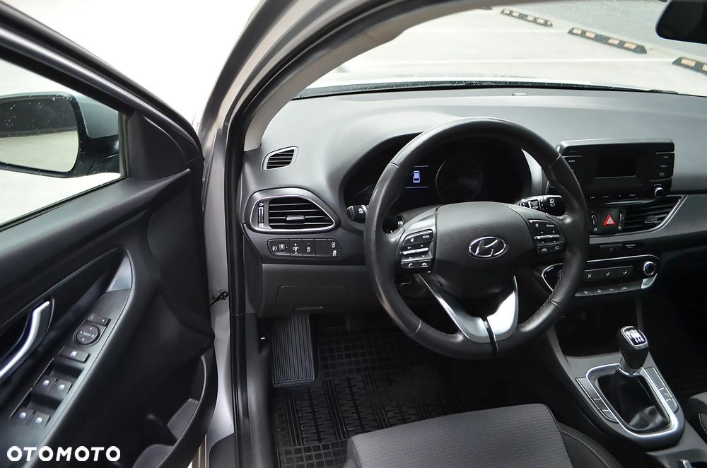 Hyundai i30 1.5 DPI Modern - 6