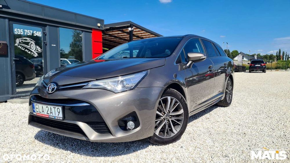 Toyota Avensis - 20