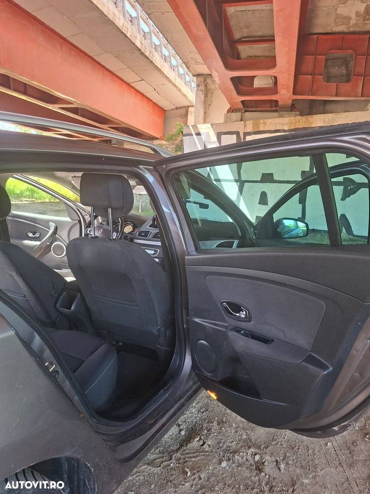 Renault Megane dCi 110 FAP EDC Bose Edition - 12