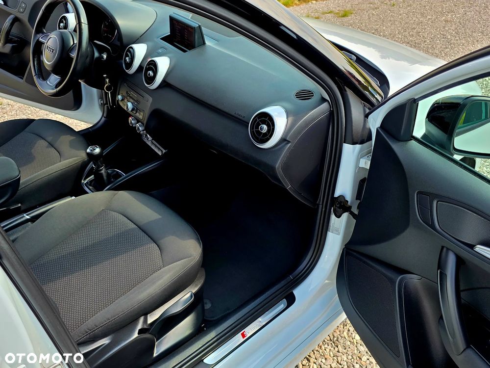 Audi A1 Sportback 1.4 TFSI S line edition - 15