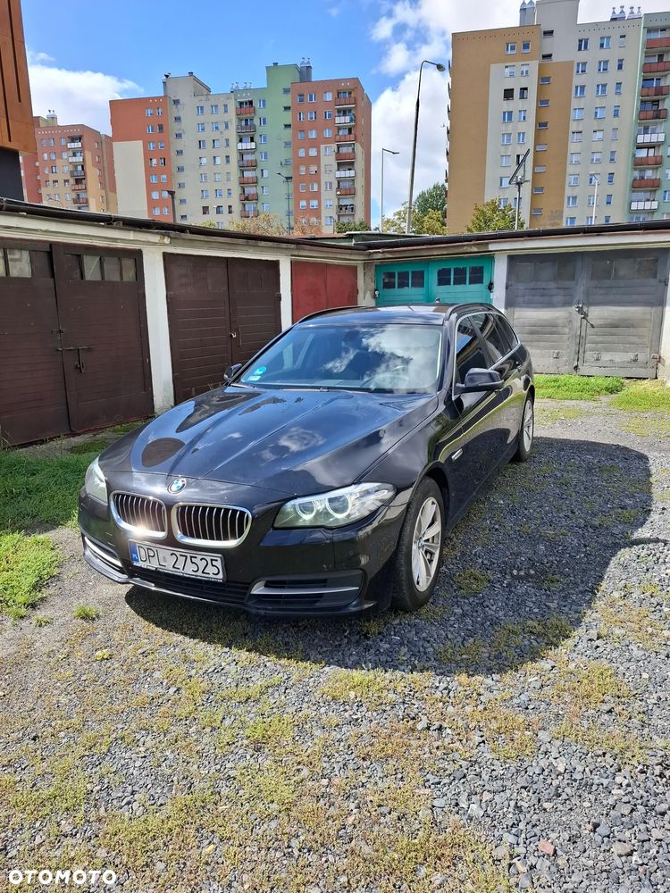 BMW 5 Series 2016 photo 2