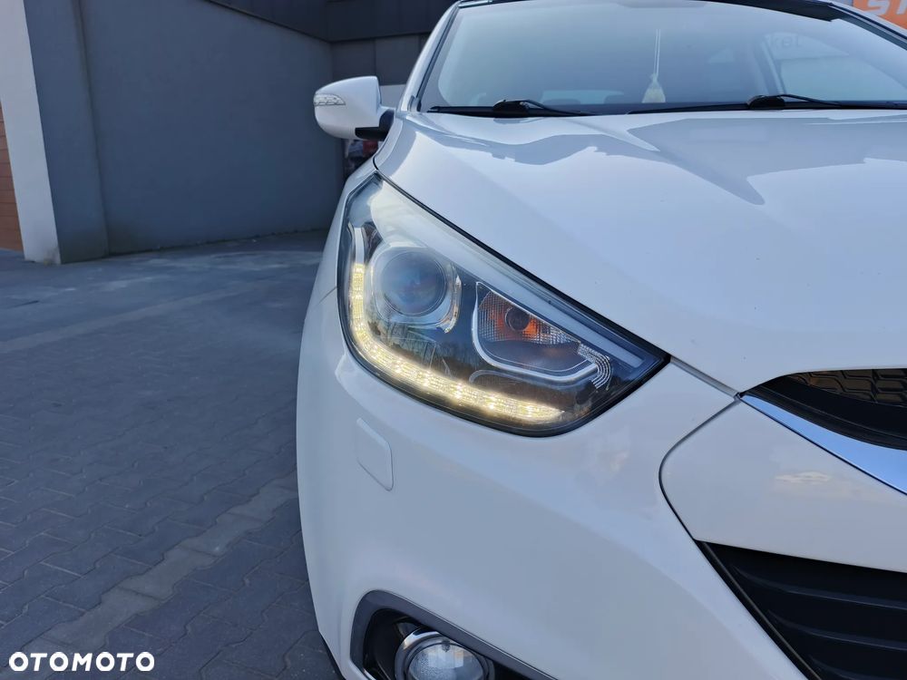 Hyundai ix35 2.0 CRDi 4WD Automatik Premium - 16