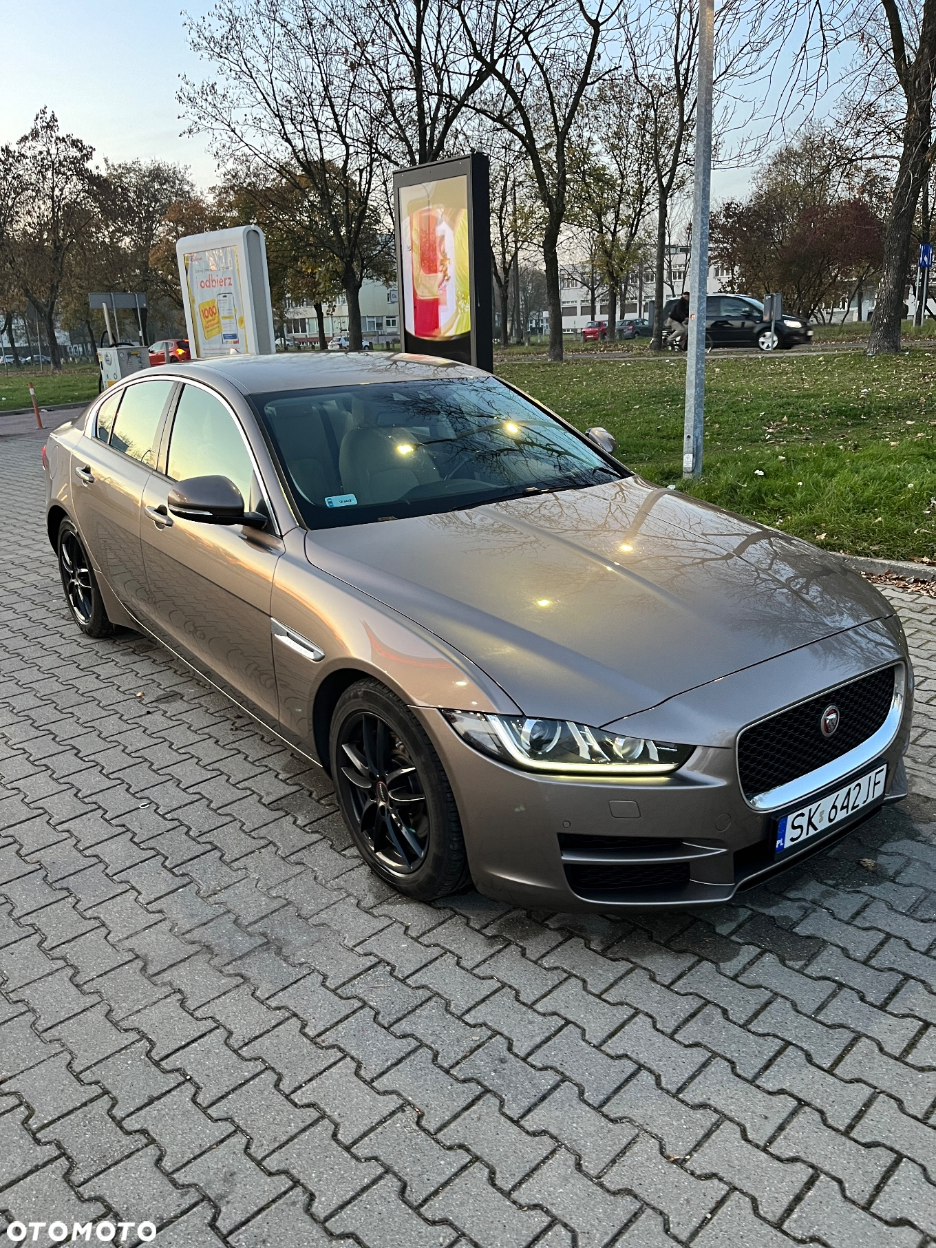 Jaguar XE 2.0 D Pure - 7