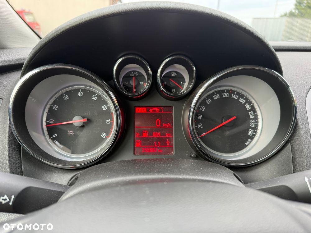 Opel Astra 1.4 T Enjoy - 12