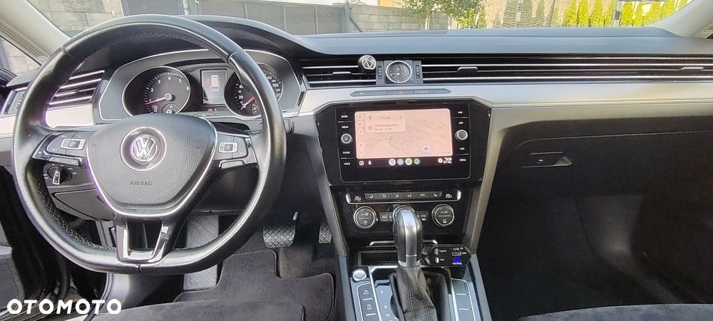 Volkswagen Passat - 14