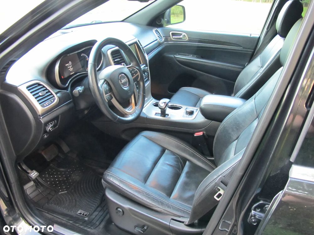 Jeep Grand Cherokee - 8