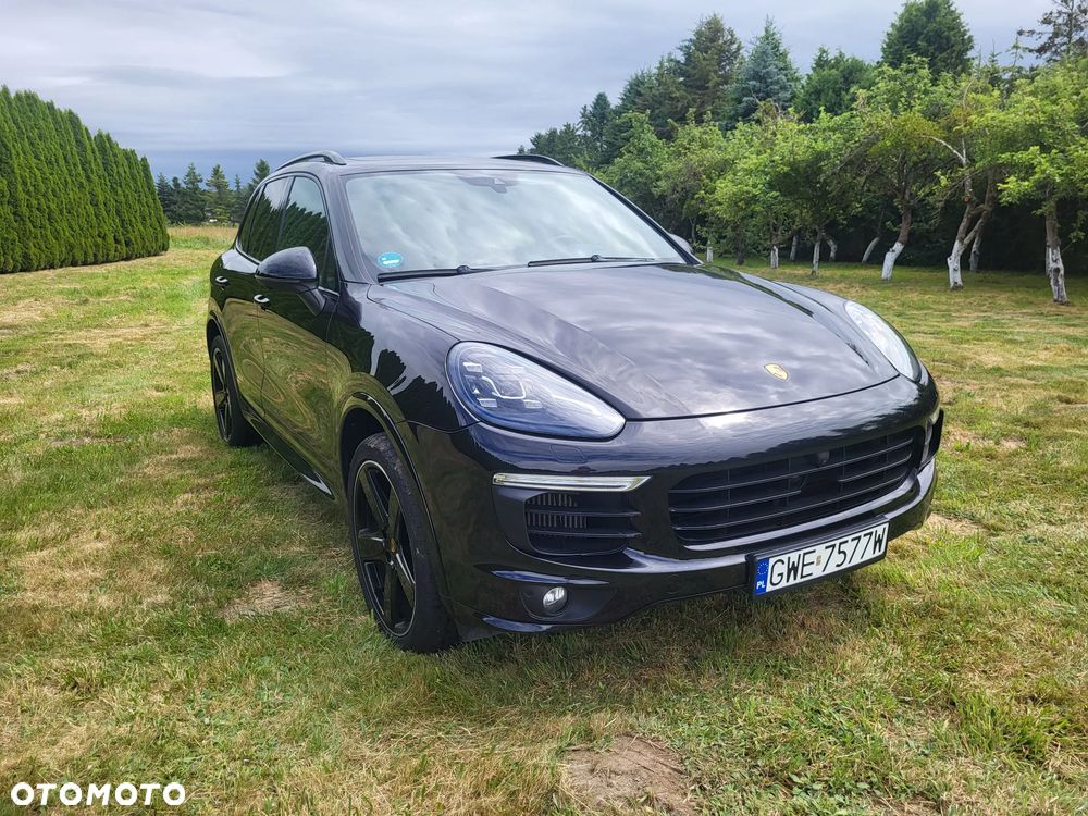 Porsche Cayenne Platinum Edition - 2