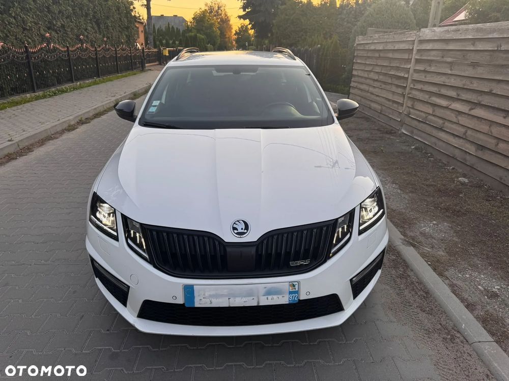 Skoda Octavia 2.0 TDI DSG RS - 5