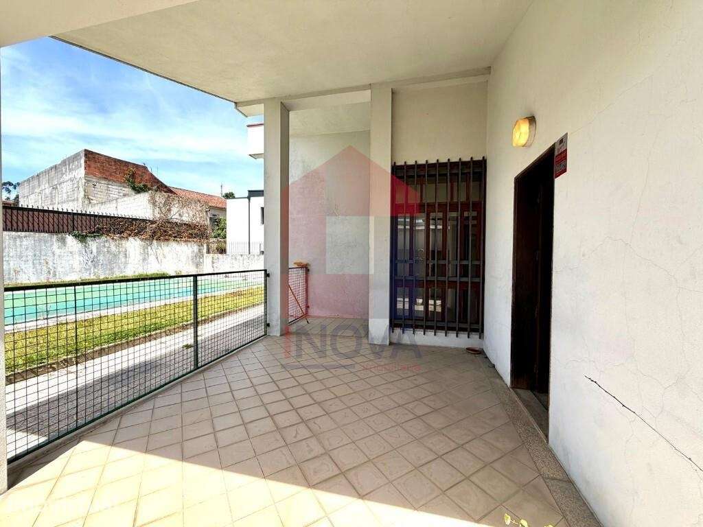 Moradia V3 com piscina, Cabanelas - Grande imagem: 2/37