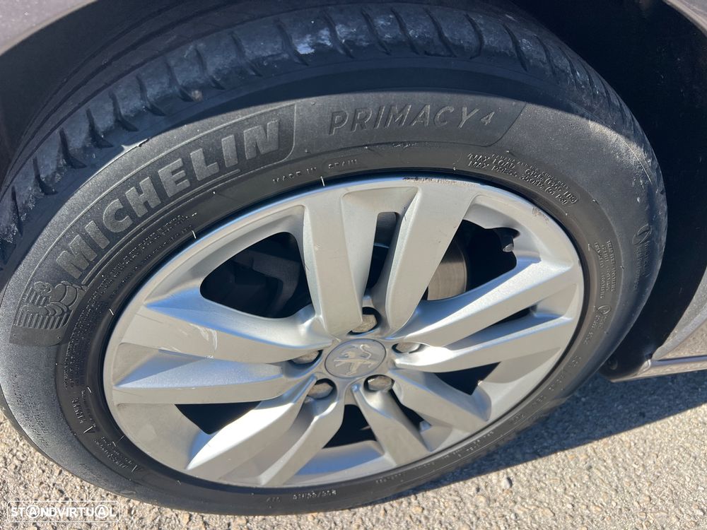Peugeot 308 SW 1.2 PureTech Style - 11