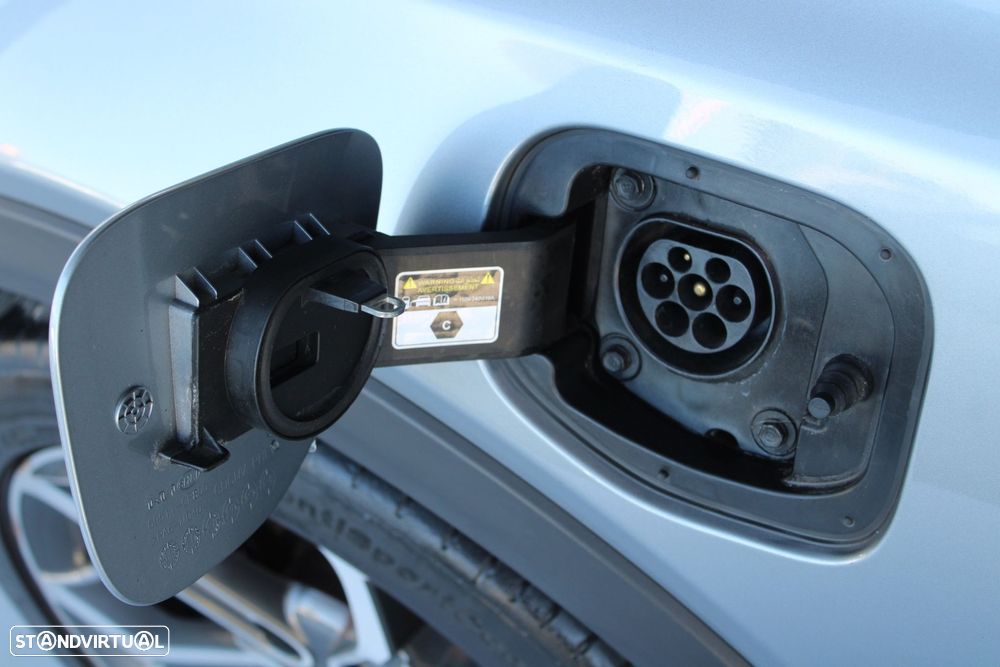 Kia XCeed 1.6 GDi PHEV First Edition+SRF - 40